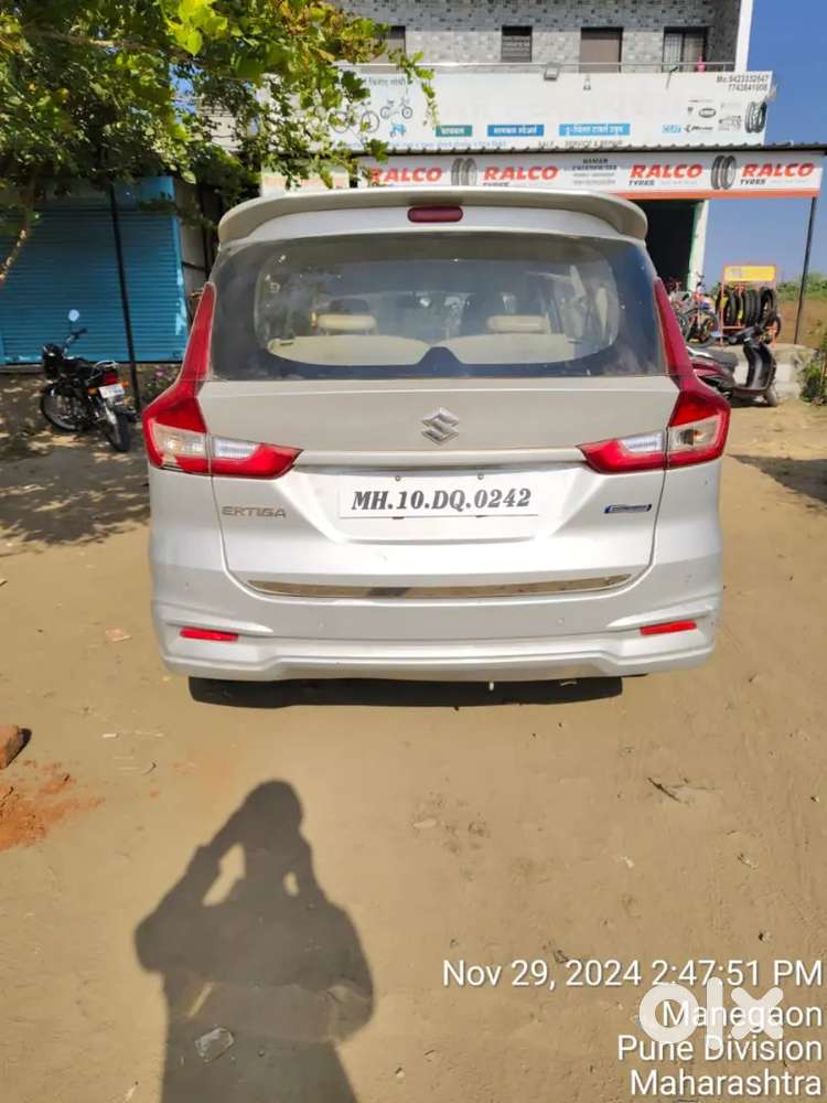 Maruti Suzuki Ertiga 2021 Cng & Hybrids 200000 Km Driven