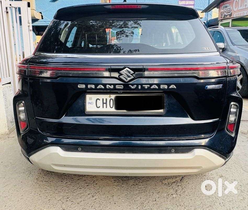 Maruti Suzuki Grand Vitara 1.5 Delta Smart Hybrid At, 2023, Petrol