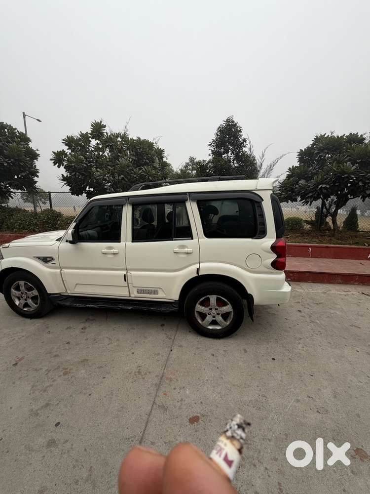 Mahindra Scorpio 2018 Diesel Well Maintained