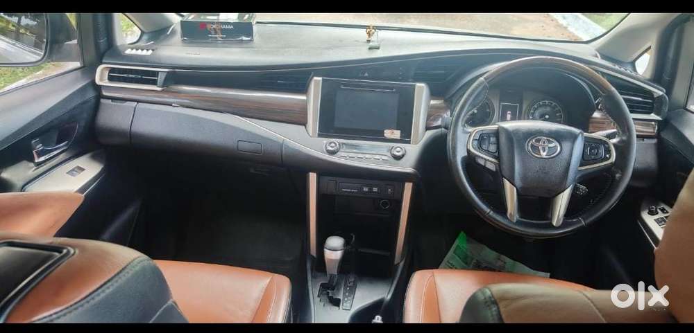 Toyota Innova Crysta 2.8z Automatic, 2017, Diesel