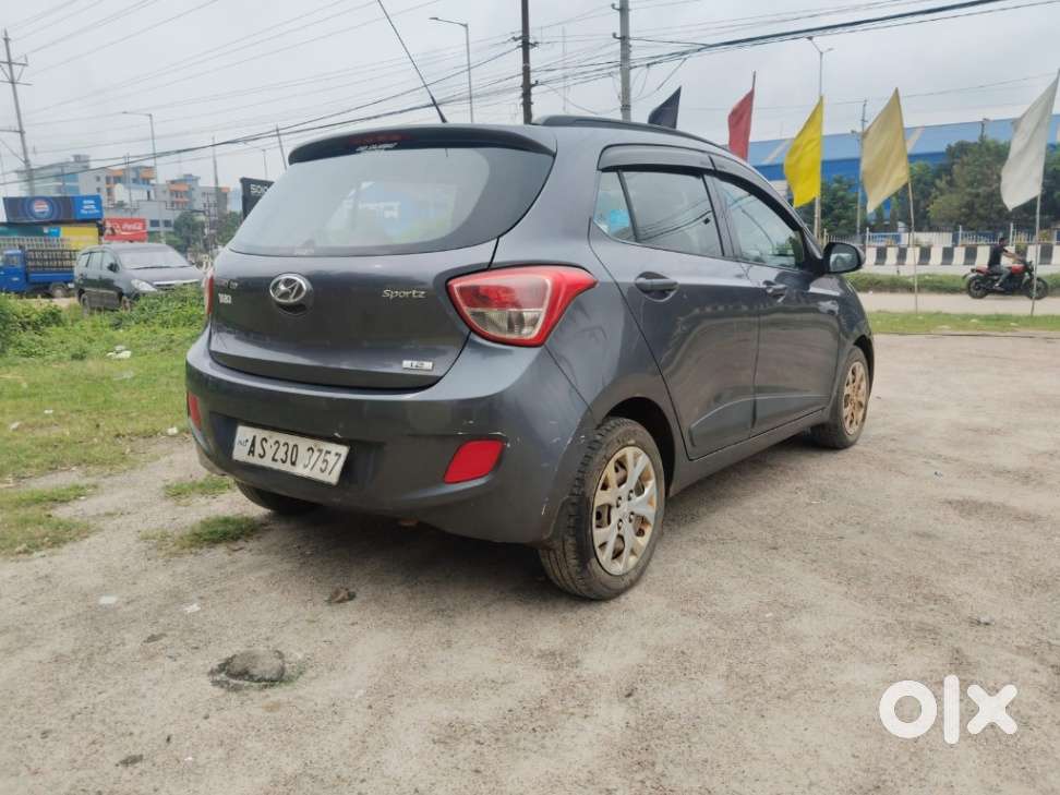 Hyundai Grand I10 Sportz, 2016, Petrol