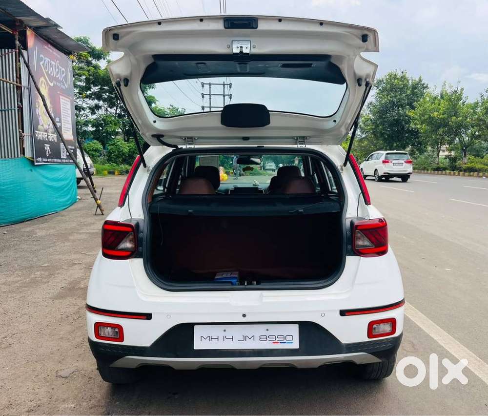 Hyundai Venue E, 2021, Petrol
