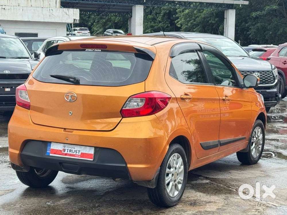 Tata Tiago 1.2 Revotron Xza, 2018, Petrol