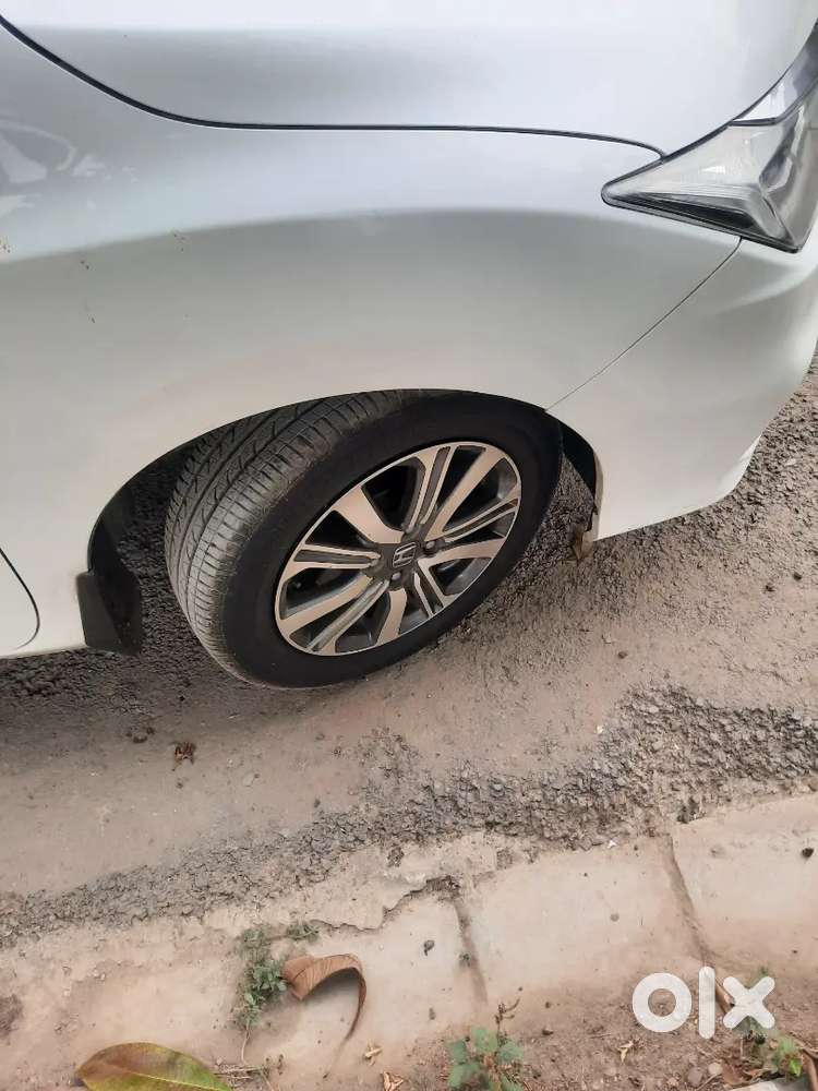 Very Good Condition.