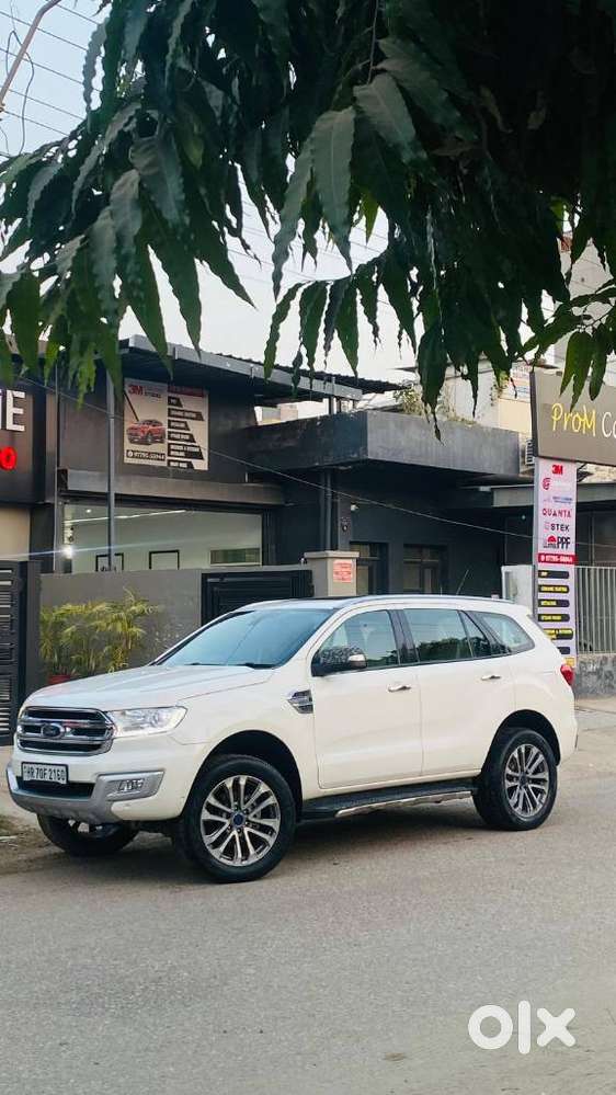 Ford Endeavour 3.2 Titanium At 4x4, 2017, Diesel