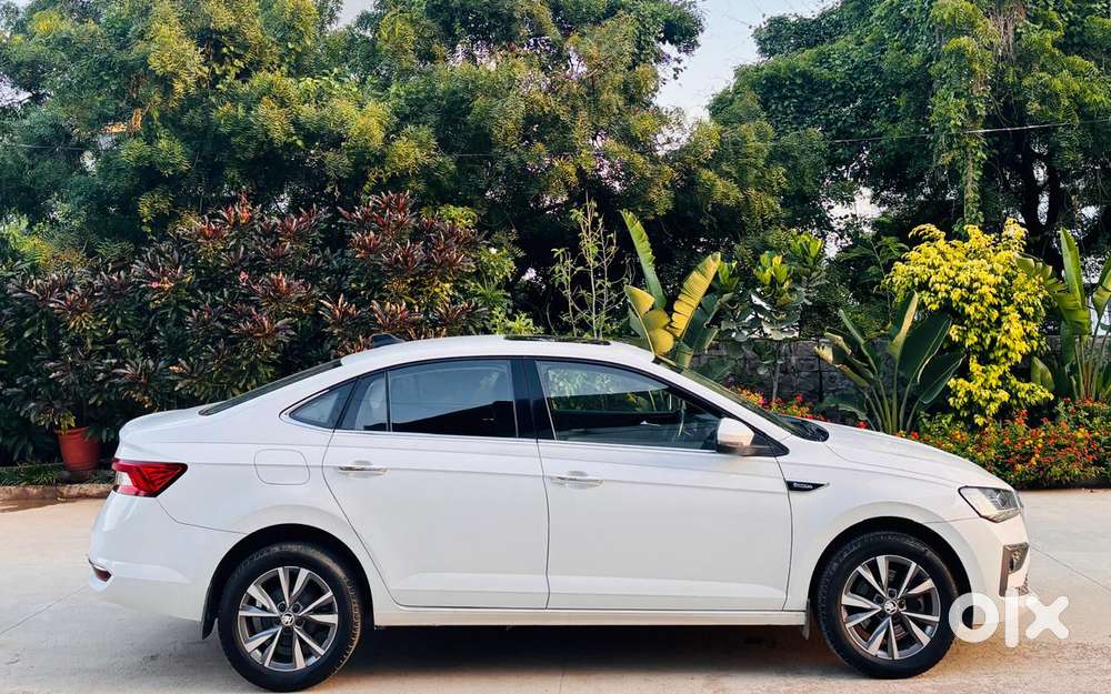 Skoda Slavia, 2022, Petrol