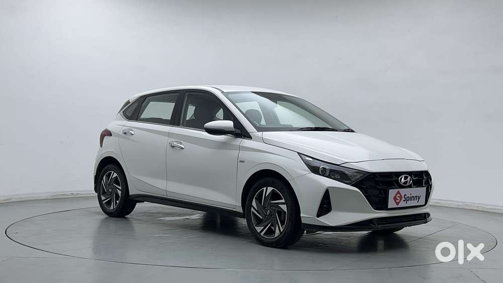 Hyundai I20 Asta (o) 1.2 Ivt Dual Tone, 2021, Petrol