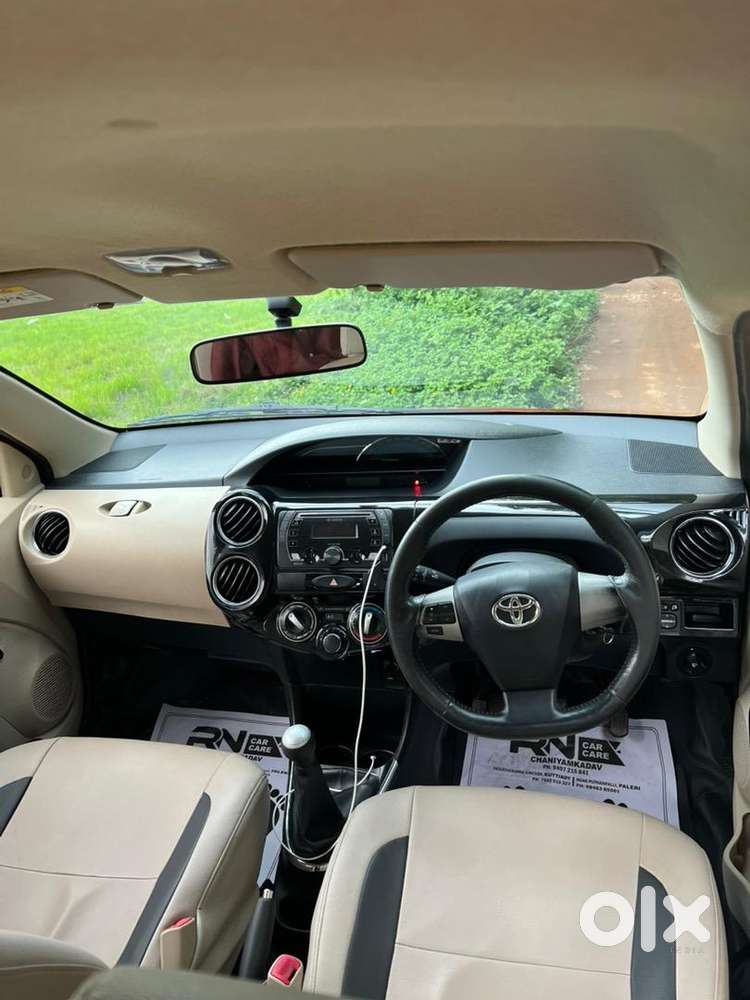 Toyota Etios Liva 2017 Petrol Well Maintained