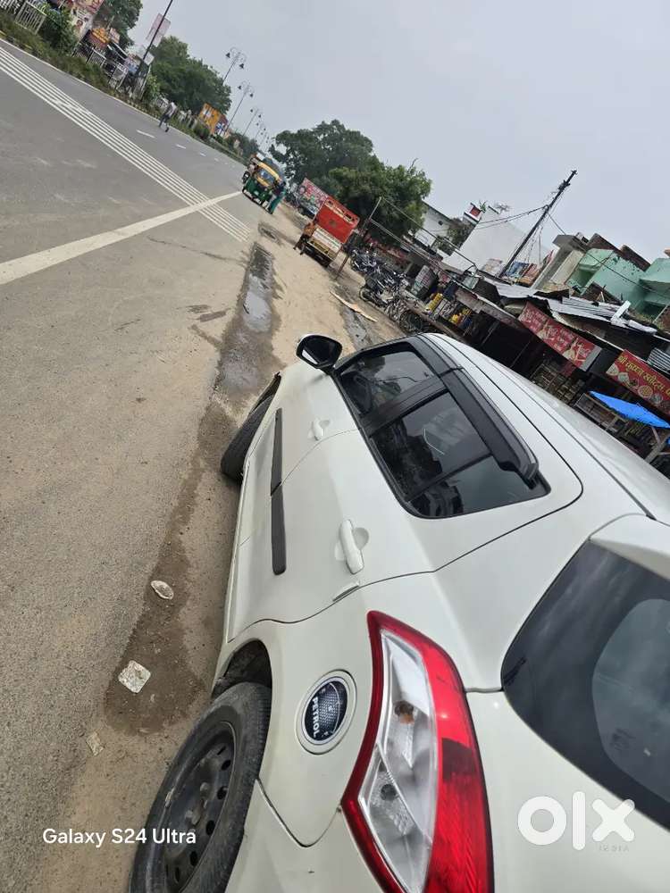 Maruti Suzuki Swift 2016