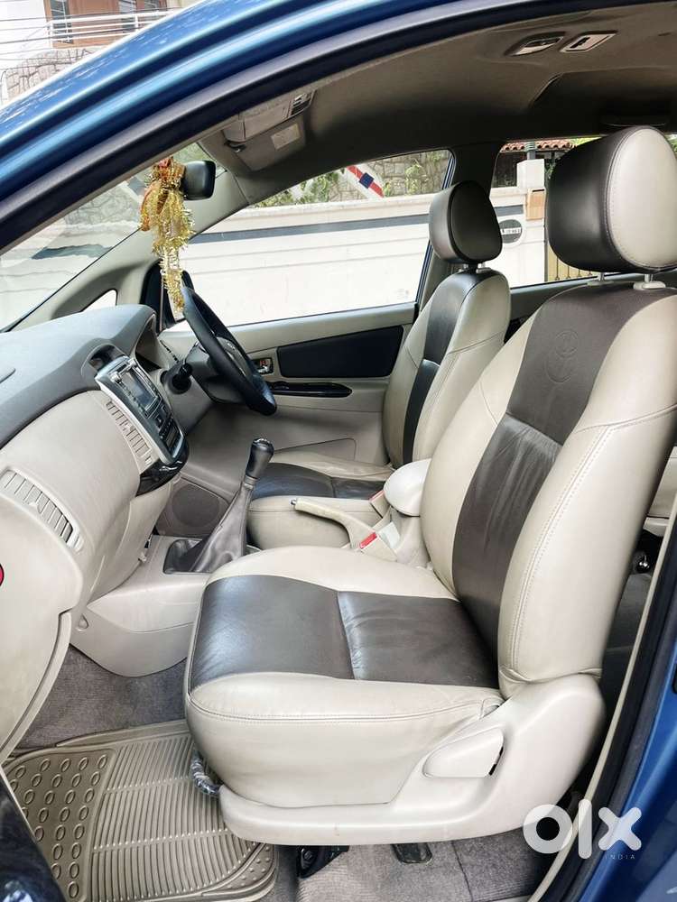 Toyota Innova 2.5 Z Diesel 2014