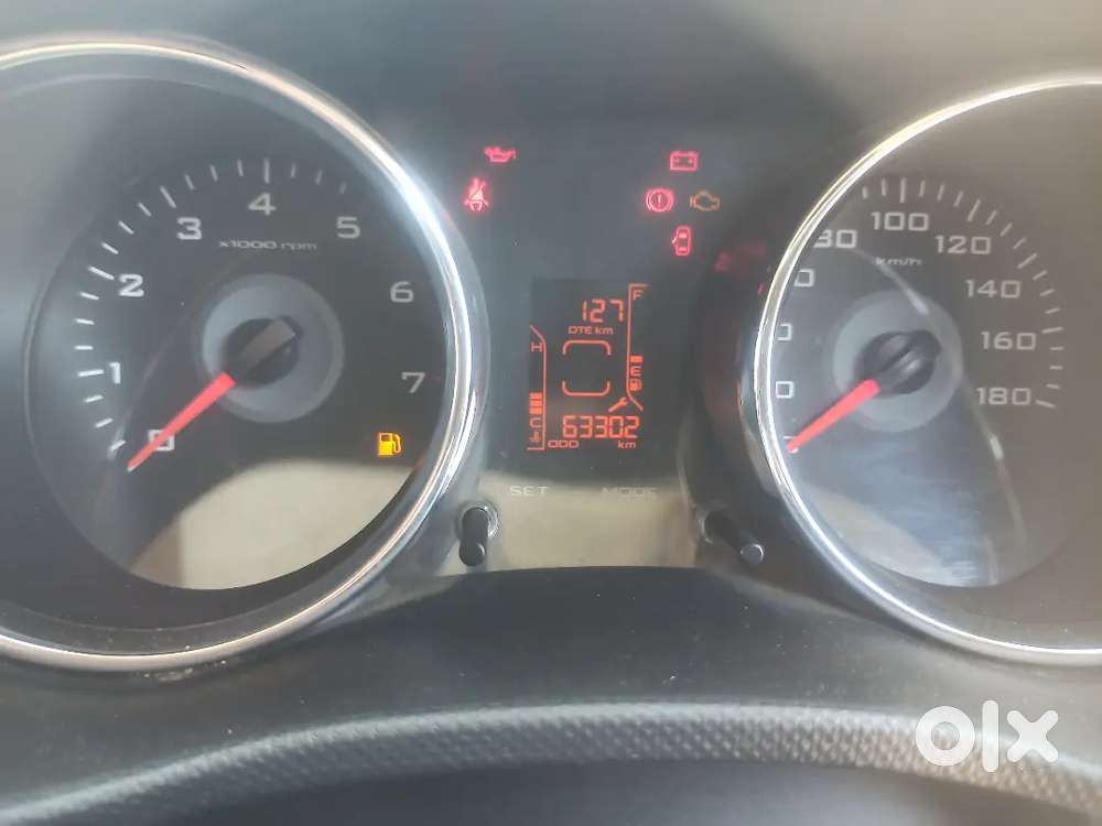 Mahindra Tuv 300 2015 Diesel Good Condition