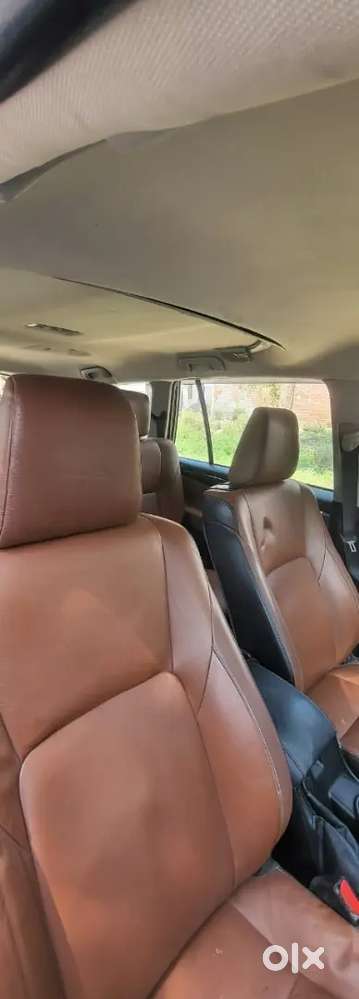 Toyota Innova Crysta 2016 Diesel 97000 Km Driven