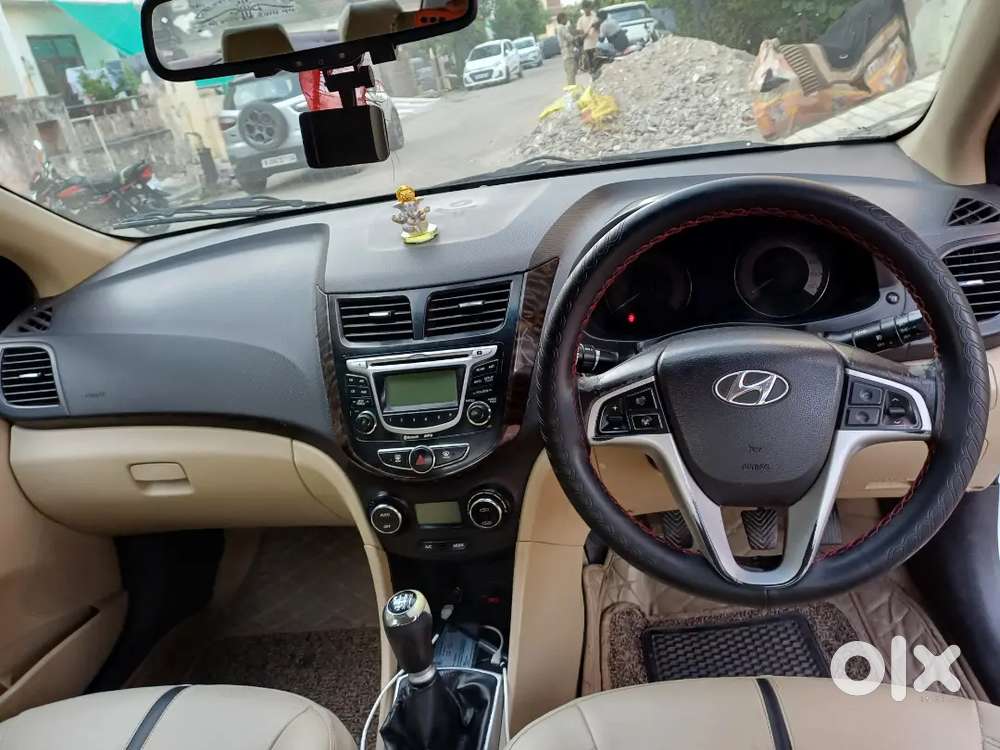 Hyundai Verna Fluidic 2011 Diesel Manual