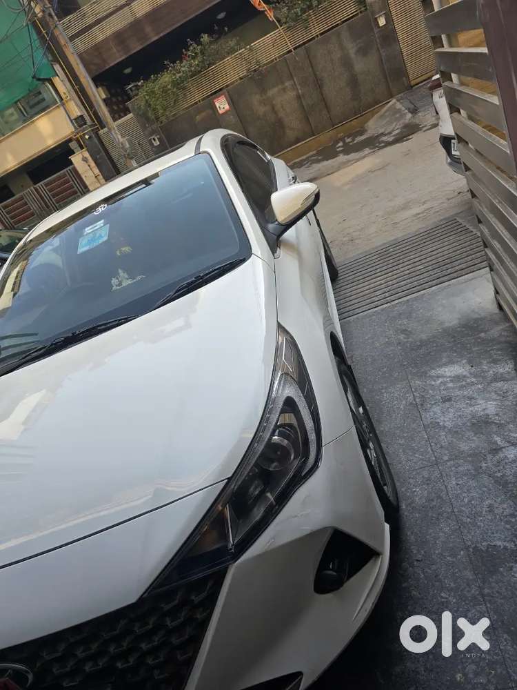 Hyundai Verna 2022 Petrol 27000 Km Driven