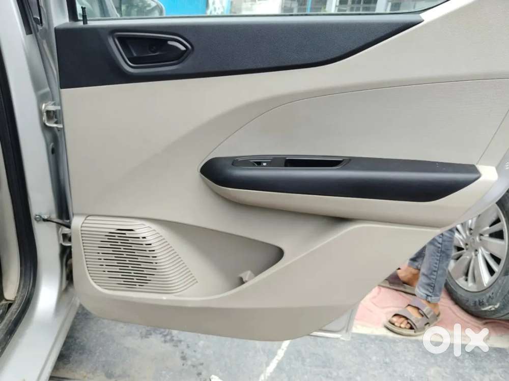 Renault Triber Rxt, 2019, Petrol