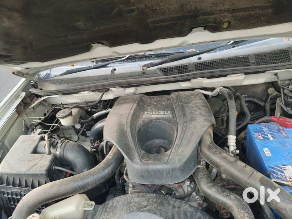 Isuzu V-cross Z 4x4 Mt, 2017, Diesel