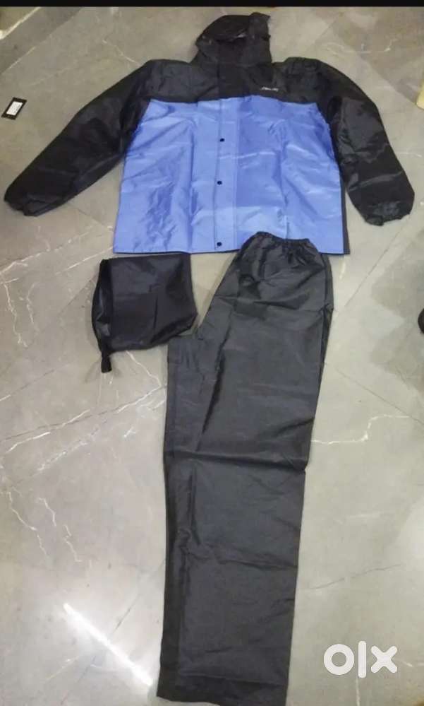 Boldfit Men's Raincoat waterproof with pent  for Sale &ndash; Good Condition