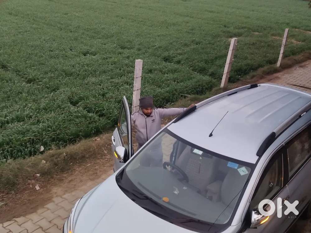 Maruti Suzuki Ertiga 2023 Cng & Hybrids 32000 Km Driven