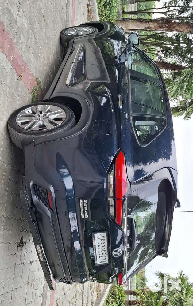 Toyota Innova Hycross 2.0 Zx Hybrid 7 Str, 2024, Petrol