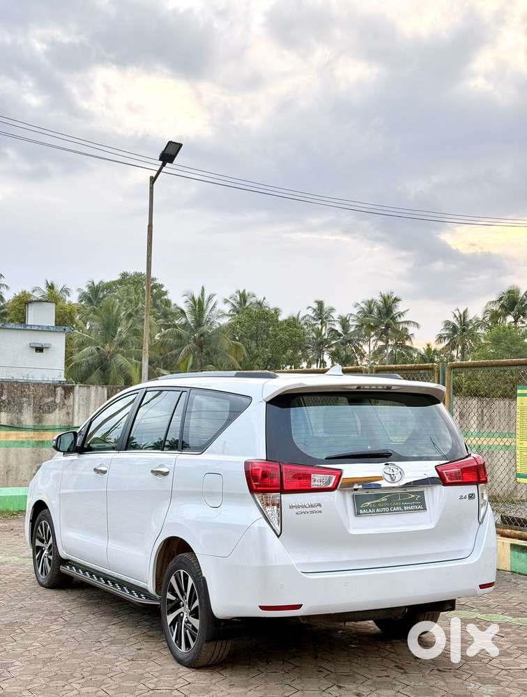 Toyota Innova Crysta 2.4 Z 7 Str, 2025, Diesel