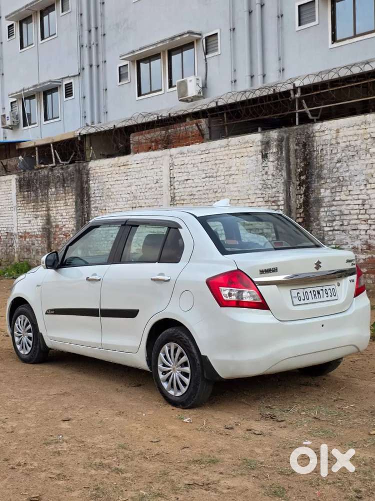Maruti Suzuki Dzire 1.2 Vxi Amt, 2015, Petrol