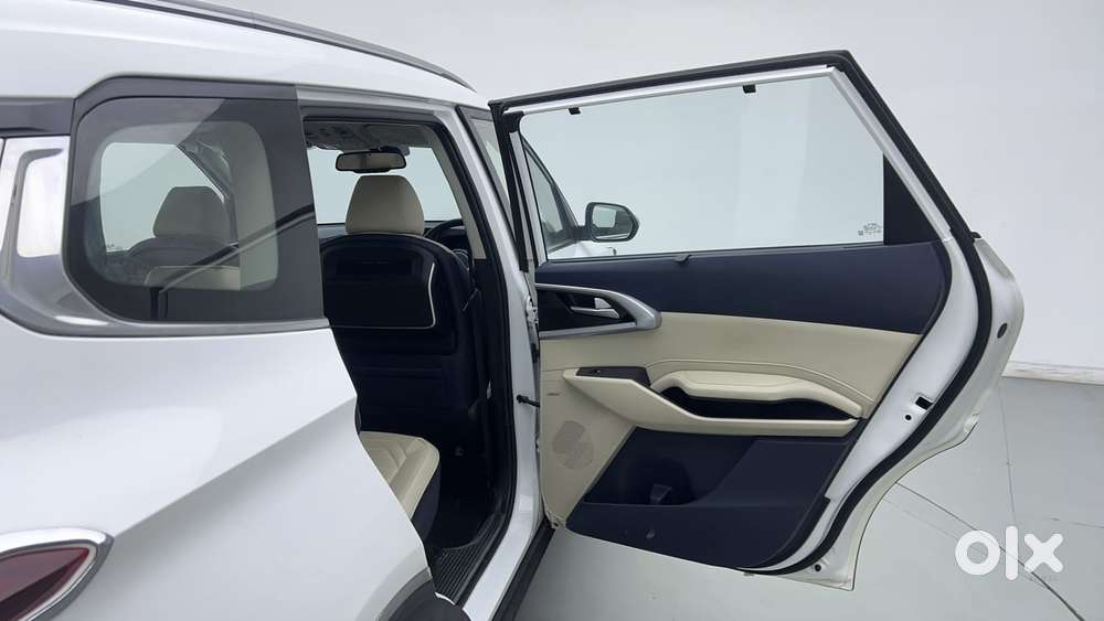 Kia Carens 1.4 Luxury Plus 6 Str, 2022, Petrol
