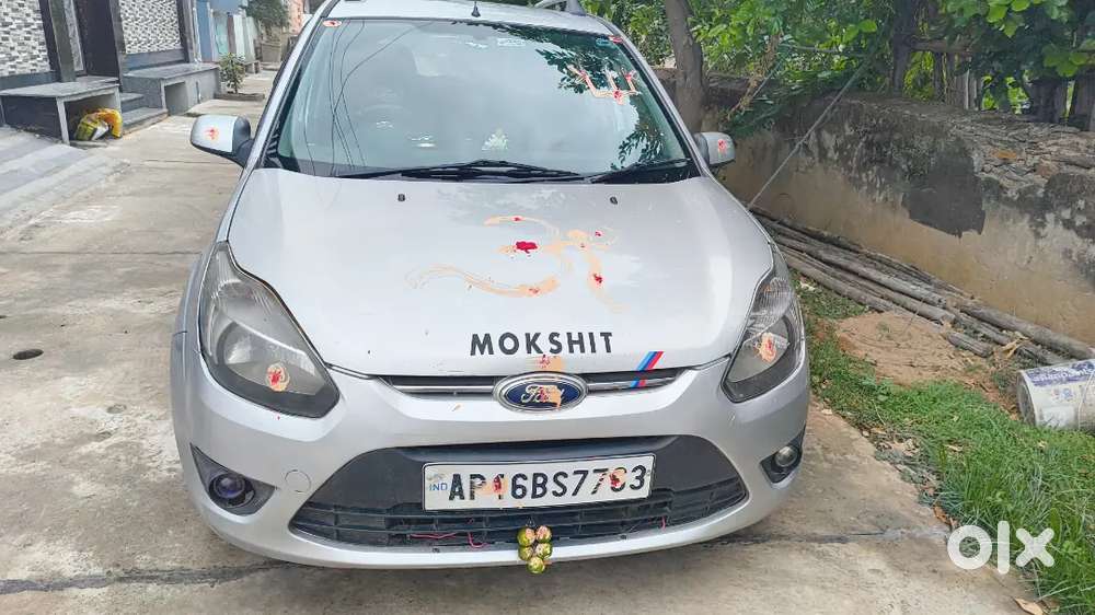 Ford Figo Zxi 2010 Petrol Manual