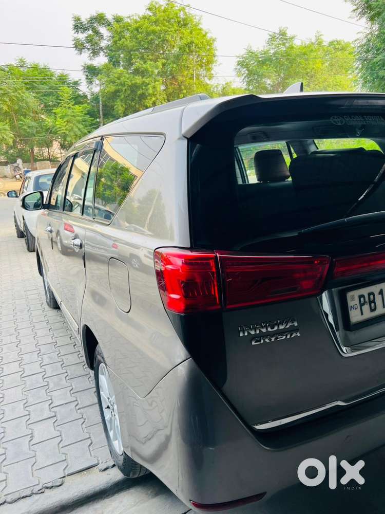 Toyota Innova Crysta 2.8 Gx At, 2017, Diesel
