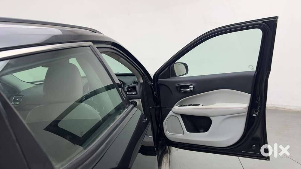 Jeep Compass 2.0 Limited Plus 4x4, 2019, Petrol