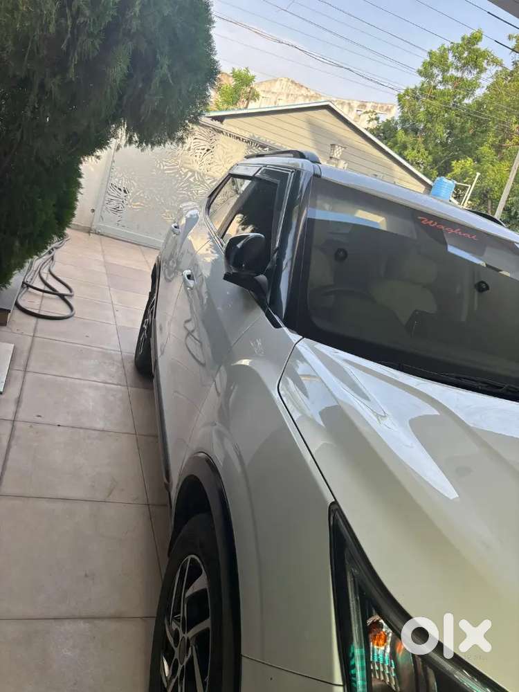Showroom Condition Firsthand Owner Car