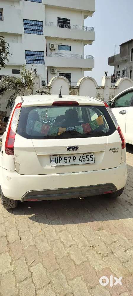 Gaadi Me Koi Dikat Nhi Hai