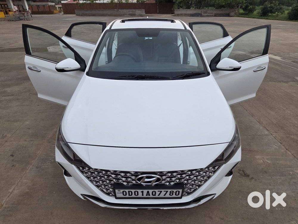 Hyundai Verna 1.5 Sx (o) Vtvt, 2023, Petrol