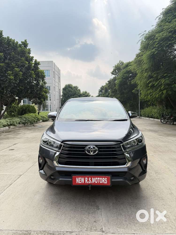 Toyota Innova Crysta 2.4 Z 7 Str, 2023, Diesel