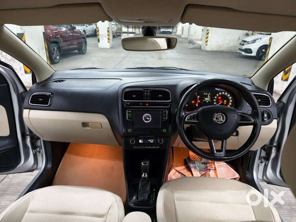 Skoda Rapid 1.6 Mpi At Style, 2017, Petrol