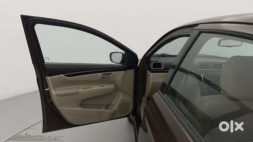 Maruti Suzuki Ciaz 2014-2017 At Zxi, 2016, Petrol