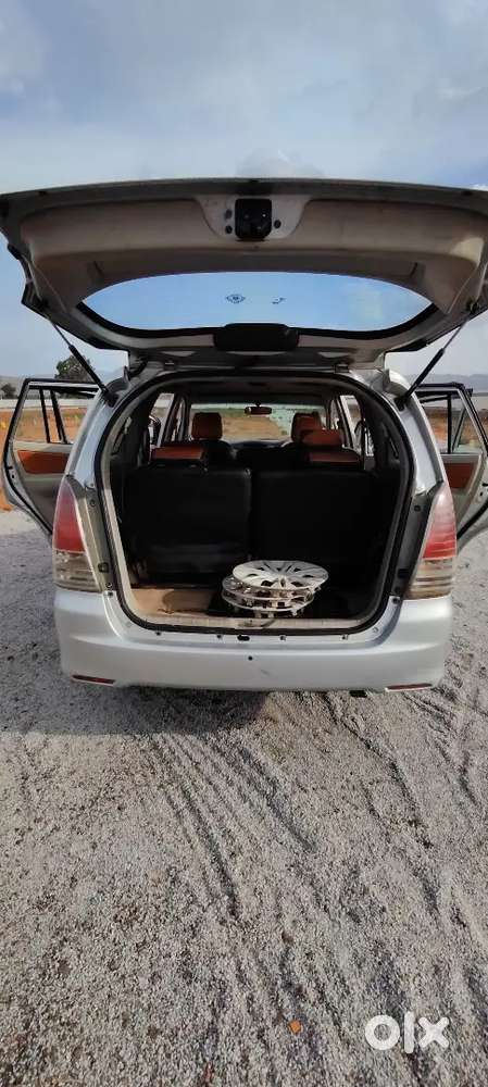 Toyota Innova 2010 Diesel 190000 Km Driven