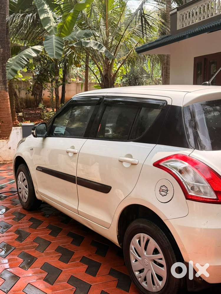 Maruti Suzuki Swift Petrol 2015