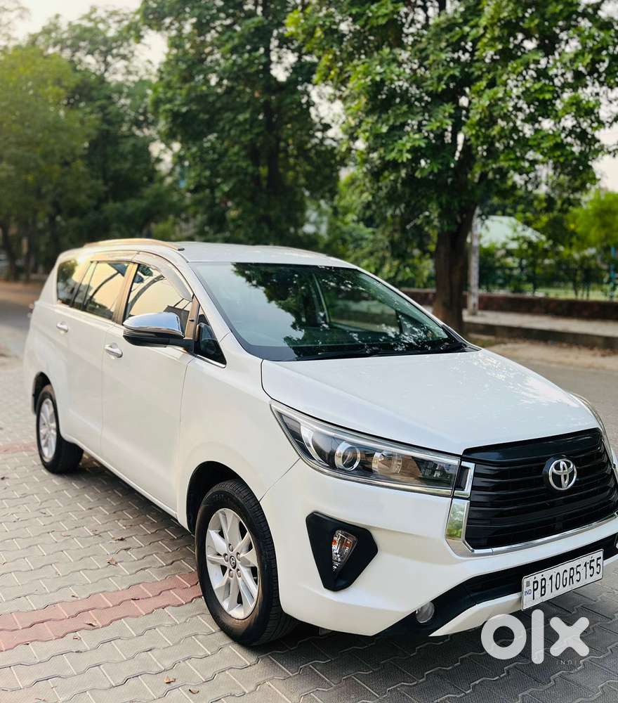 Toyota Innova Crysta 2.4 Vx Mt 8s, 2017, Diesel