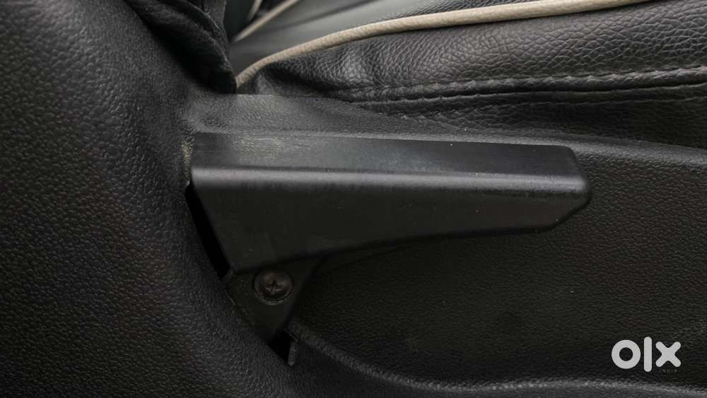 Tata Tiago Xe, 2018, Petrol