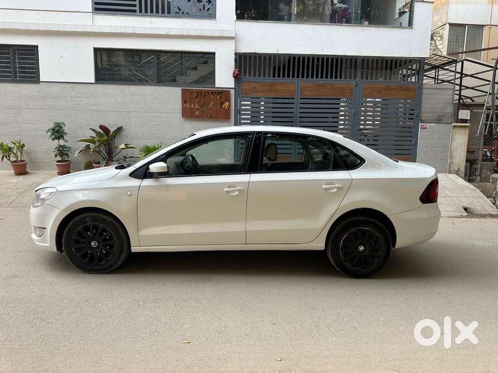 Skoda Rapid 1.5 Tdi At Elegance, 2015, Diesel