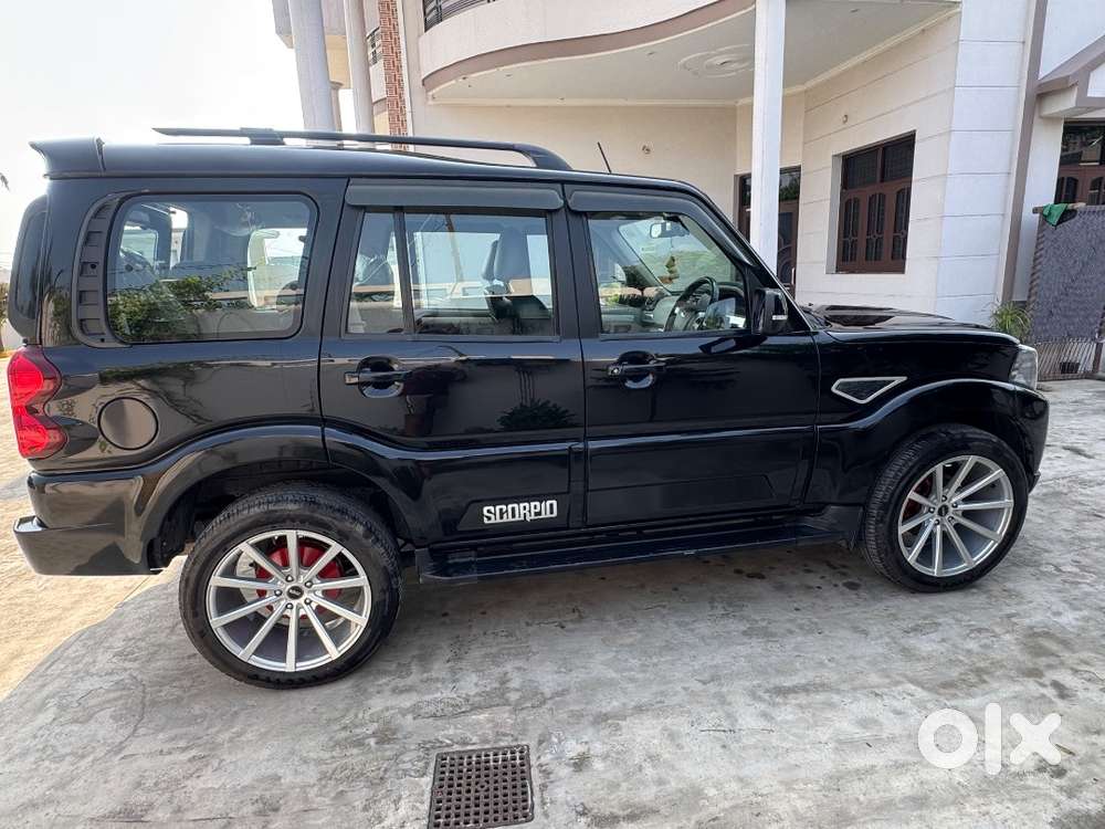Mahindra Scorpio Classic 2021 Diesel Car
