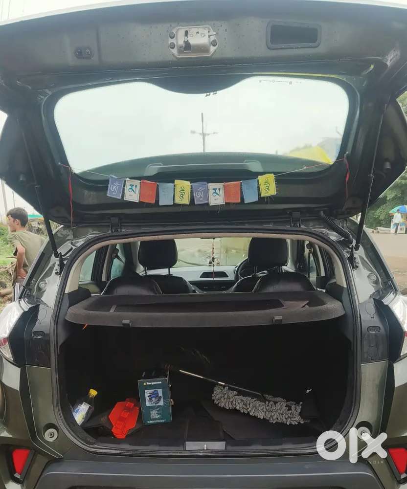 Tata Nexon 2020 Petrol Manual 66000 Km