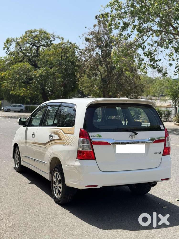 Toyota Innova 2.5 Zx 7 Str Bs-iv, 2015, Diesel