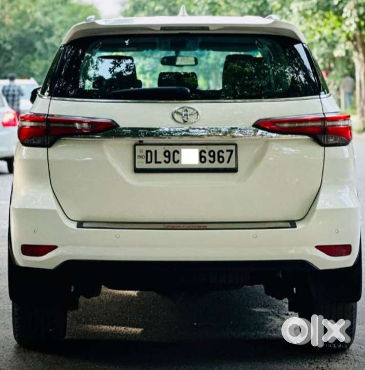Toyota Fortuner 4x2 At 2.7 Petrol, 2022, Petrol