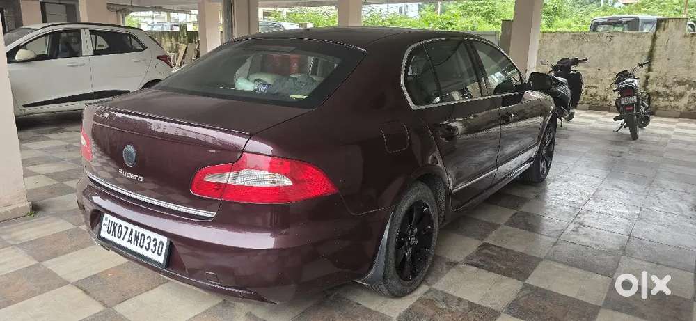 Skoda Superb 2013 Petrol Well Maintained