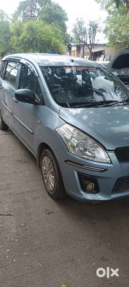 Maruti Suzuki Ertiga Lxi 2012 Petrol And Cng