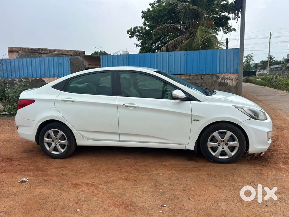 Hyundai Fluidic Verna 2011 Diesel Car