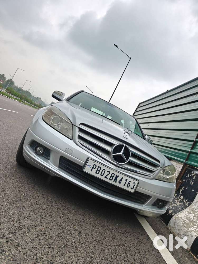 Mercedes-benz C-class 2010 Diesel 90000 Km Driven