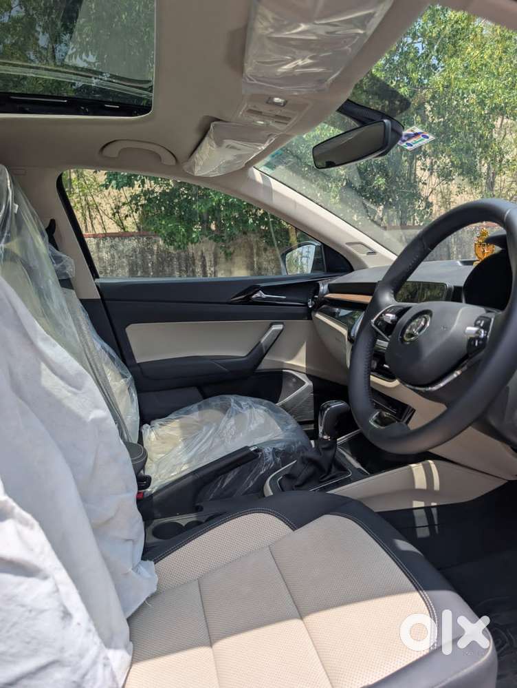 Skoda Slavia, 2025, Petrol