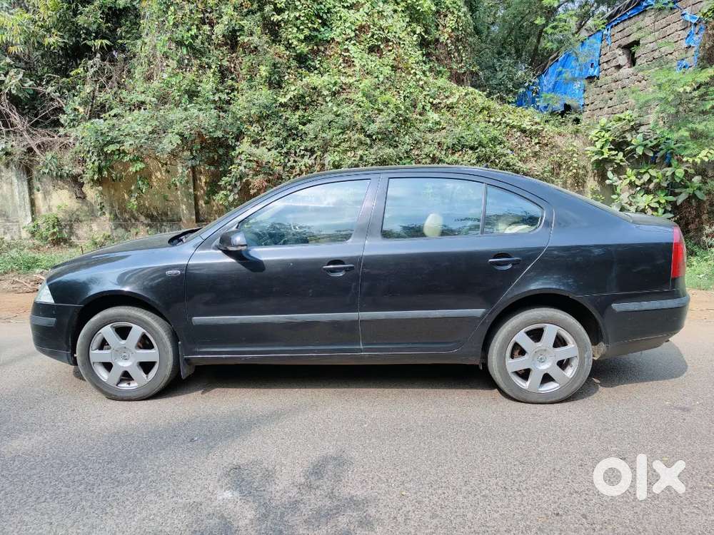 Skoda Laura Black L&k Mt Sunroof Fancy Number, New Battery, 10' Screen
